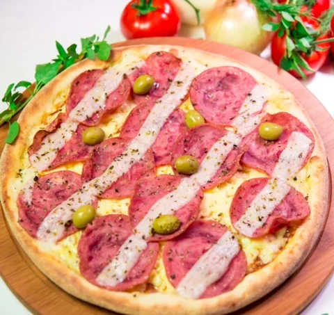 Imagem ilustrativa de pizza Canadense